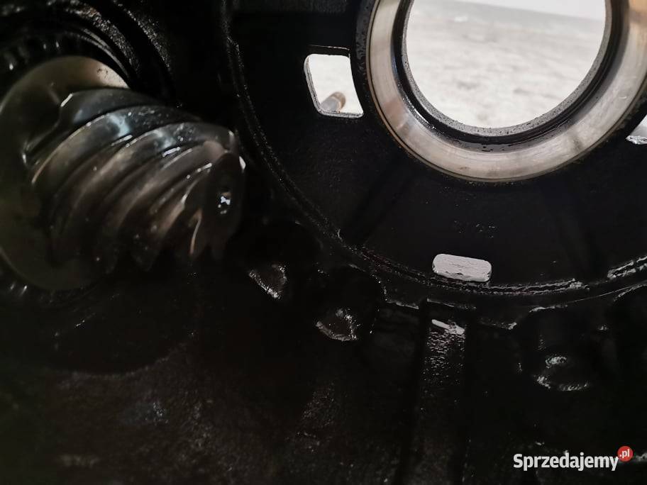 Środek mostu Holland 1107 EXD Spicer 7X51 Wilkowo sprzedam