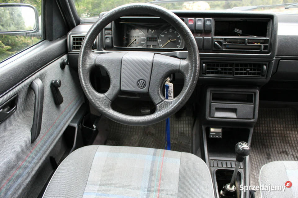 Volkswagen Golf 16 Benzyna 5 drzwi Oldtimer 1988 Golf Lubań