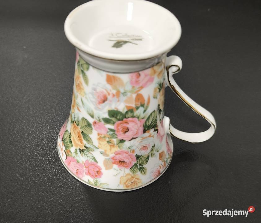 Porcelanowe wysokie filiżanki że spodeczkami inny kolor Gdańsk