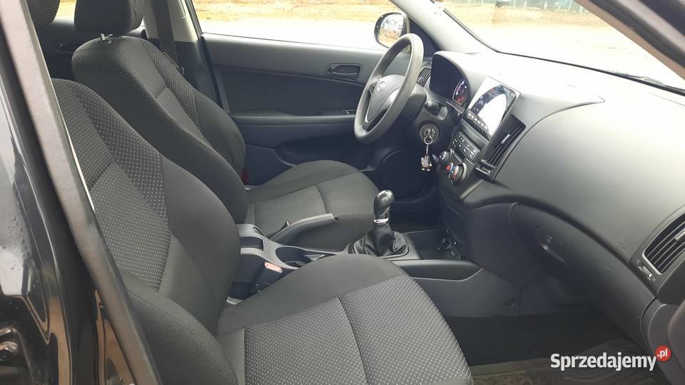 Hyundai i30 Lift 14 16V Benzyna Klima sprawna bluetooth Kraśnik