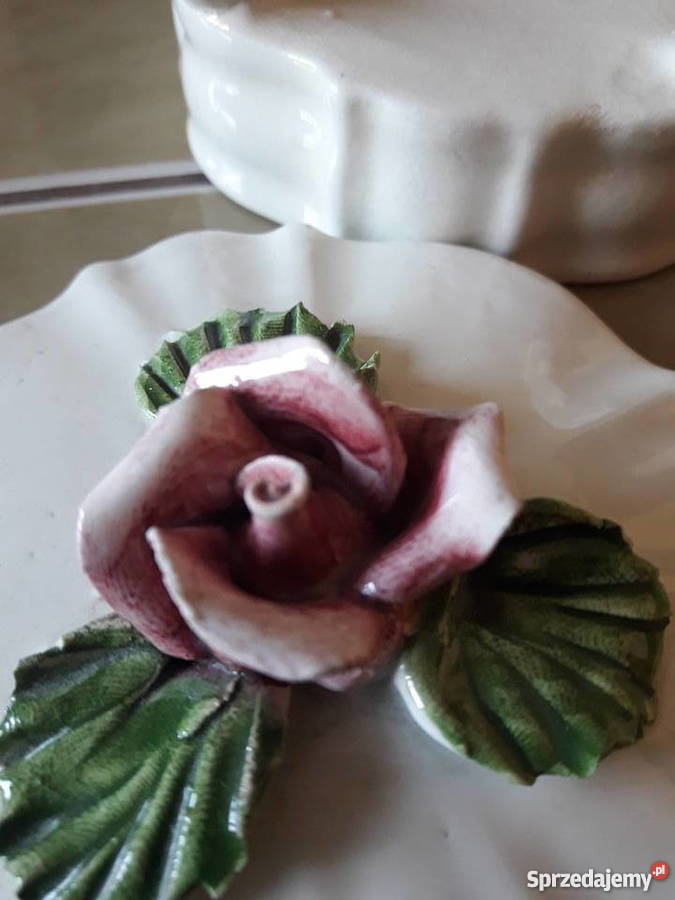 Porcelanowe puzderkoszkatułka Bossano Porcelana i szkło Janów Lubelski