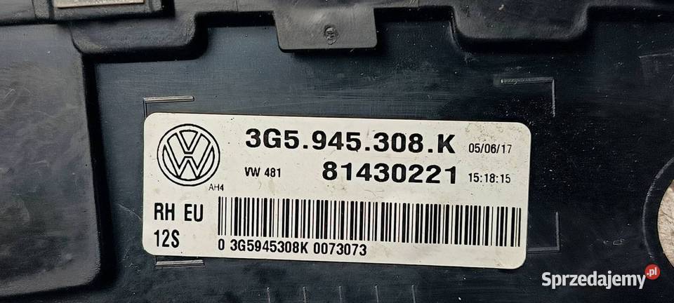 LAMPA W KLAPE PRAWA VOLKSWAGEN PASSAT B8 Lipno