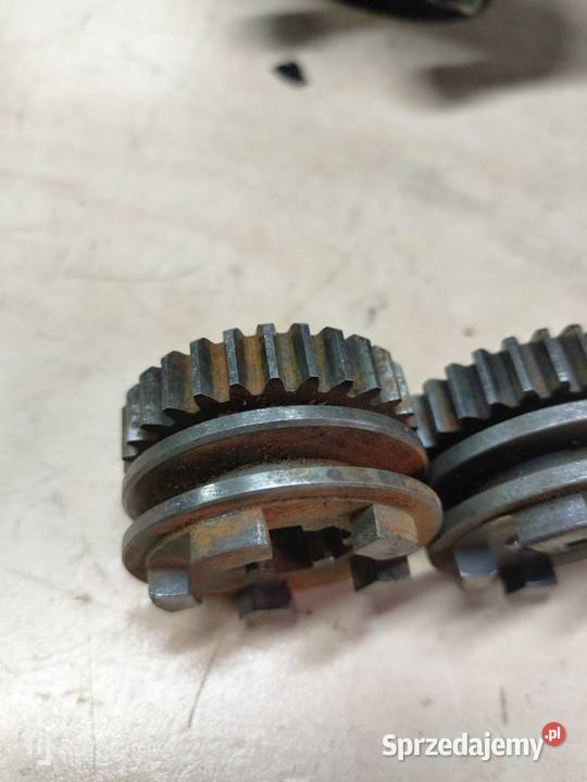 Tryby przesuwne 28 z WSK WFM Łubno