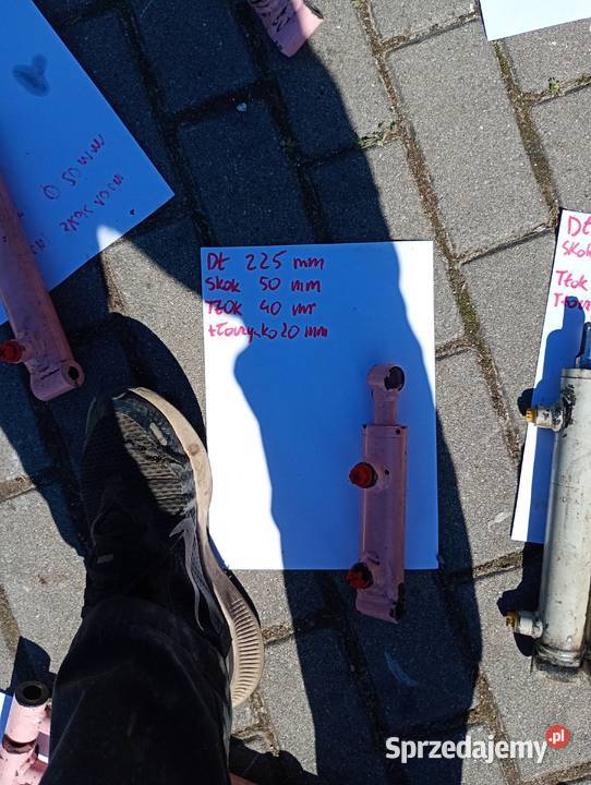 Siłowniki hydrauliczne dwustronnego działania dł Turkowice