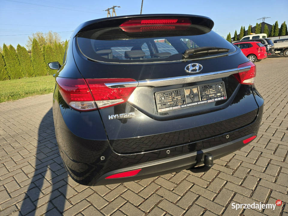 Hyundai i40 16Benzyna SerwisLedyKlimatr 2