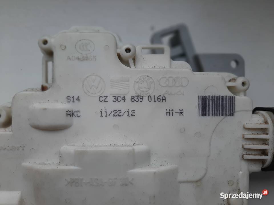 Zamek drzwi prawy przód VW Passat B6B7 Klamki