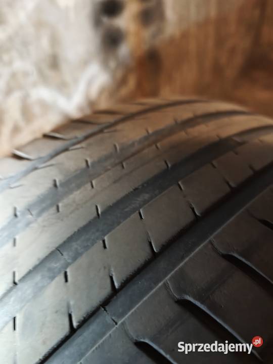 Opony zimowe Dunlop 235 55 r18 używane Stalowa Wola