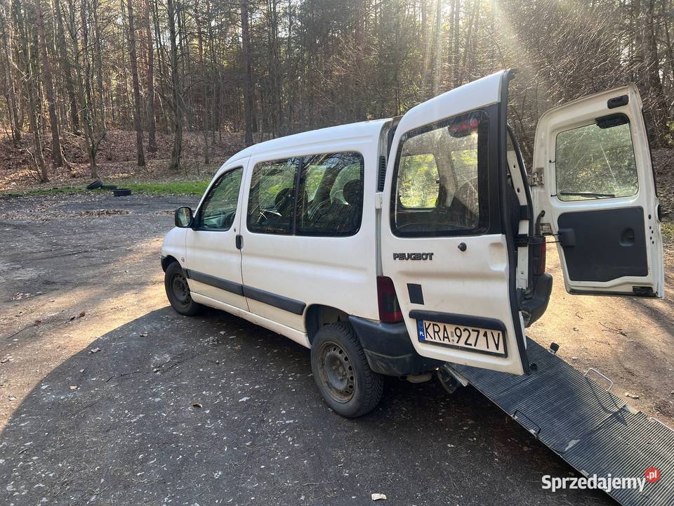 Peugeot Partner2001r 19 D SCT6 os przewóz diesel Chrzanów