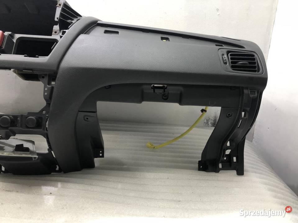 KONSOLA DESKA ROZDZIELCZA SUZUKI LIANA EU 0110 osobowe