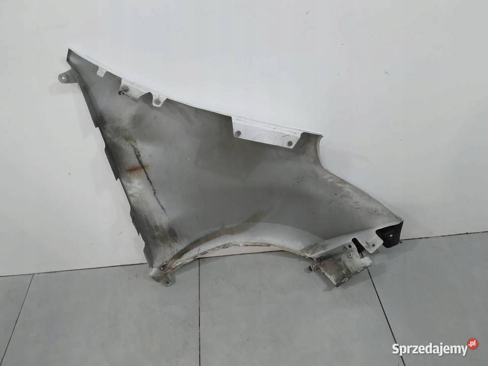 BŁOTNIK LEWY PRZÓD BIAŁY Renault Master III 2010