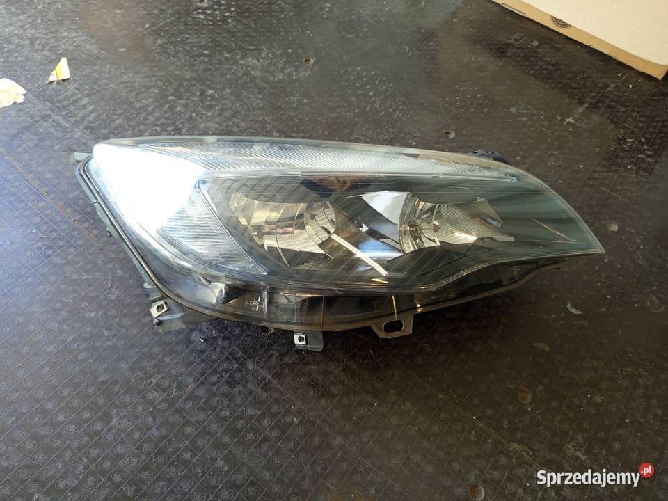 Reflektor prawy astra j lift orginalna hella