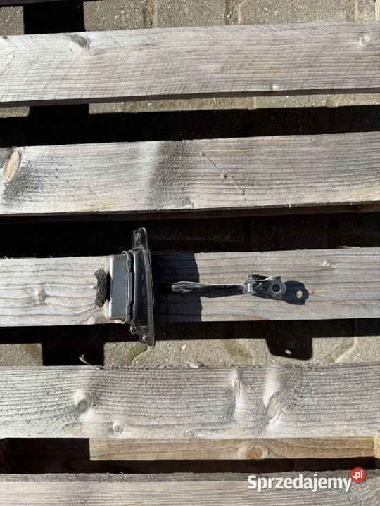 Ogranicznik drzwi Infiniti qx70 Radom sprzedam