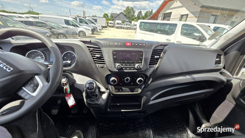 Iveco Daily 35S14 klima 3 osobowy pojedyńcze 140KM Chełm Śląski