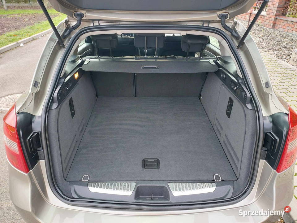 Samochód osobowy marki Renault laguna III z 2009 146cm3 Sahryń