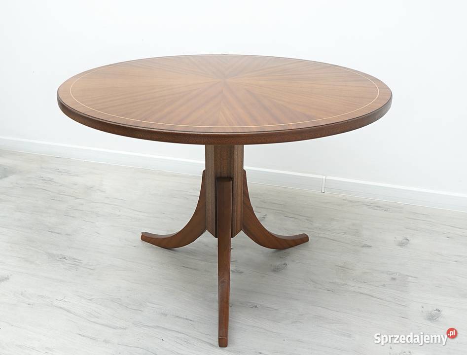Stylowy okrągły stolik na 3 nogach z połowy XX w wielkopolskie Jerka