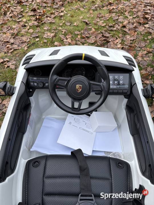 Auto na akumulator Porsche 718 12V pilot