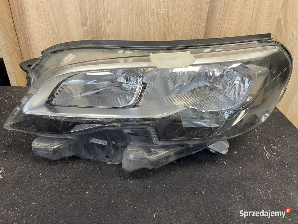 Peugeot Expert Traveller reflektor lewy Kozubszczyzna sprzedam