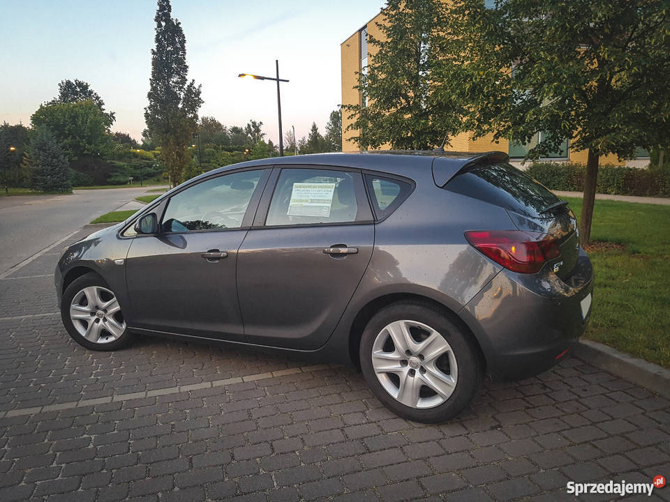 Opel Astra J 17 CDTI 110 Polski Salon Bez DPF i Astra Chrzanów