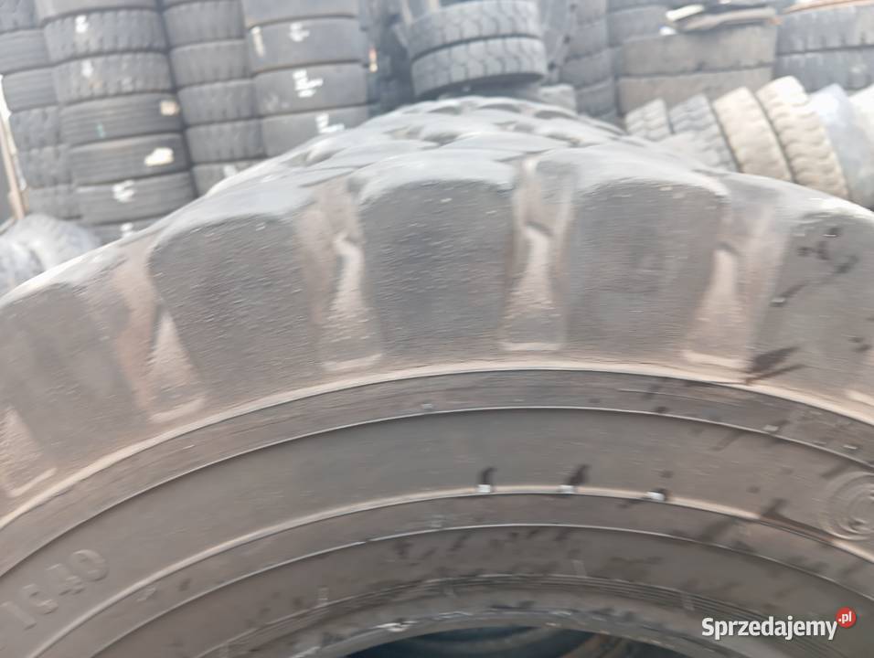 Wózek widłowy Opony pneumatyczne 82515 Błędów sprzedam