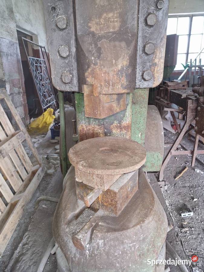 Młot kowalski resorowy Lipno