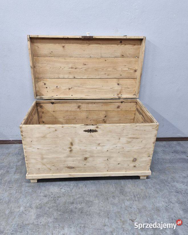 Duży kufer z litego drewna sosnowego ok 100 lat Antyki, Sztuka, Kolekcje Marki