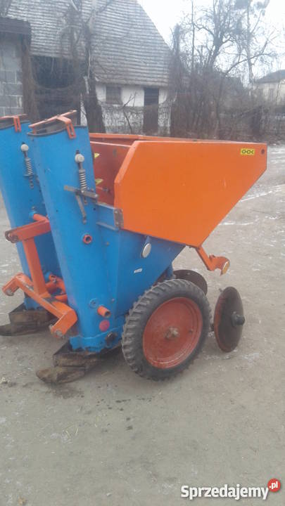 Sadzarka do ziemnaiaków KORA S222 nieuszkodzony Sadzenie/siewniki Kowal