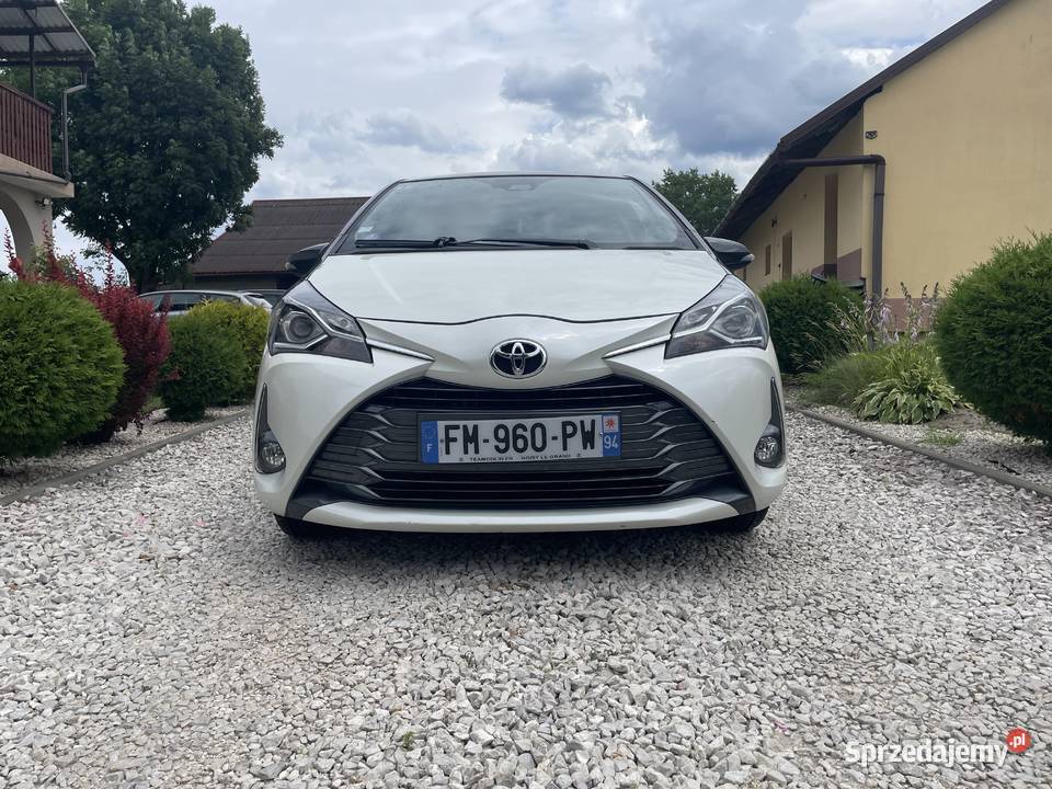 Toyota Yaris 10 benzyna 2019r Y20 Limited Tuszów Narodowy