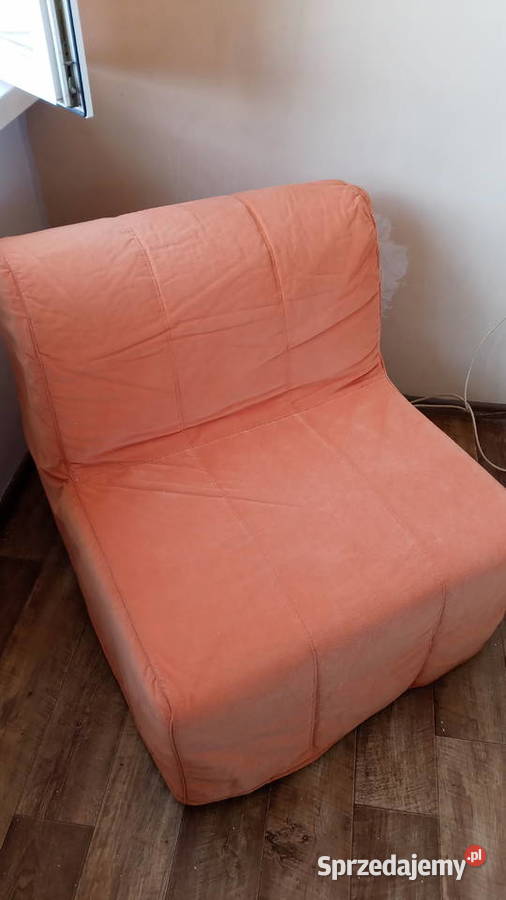 Fotel Ikea Lyckselle z pomarańczowym pokrowcem