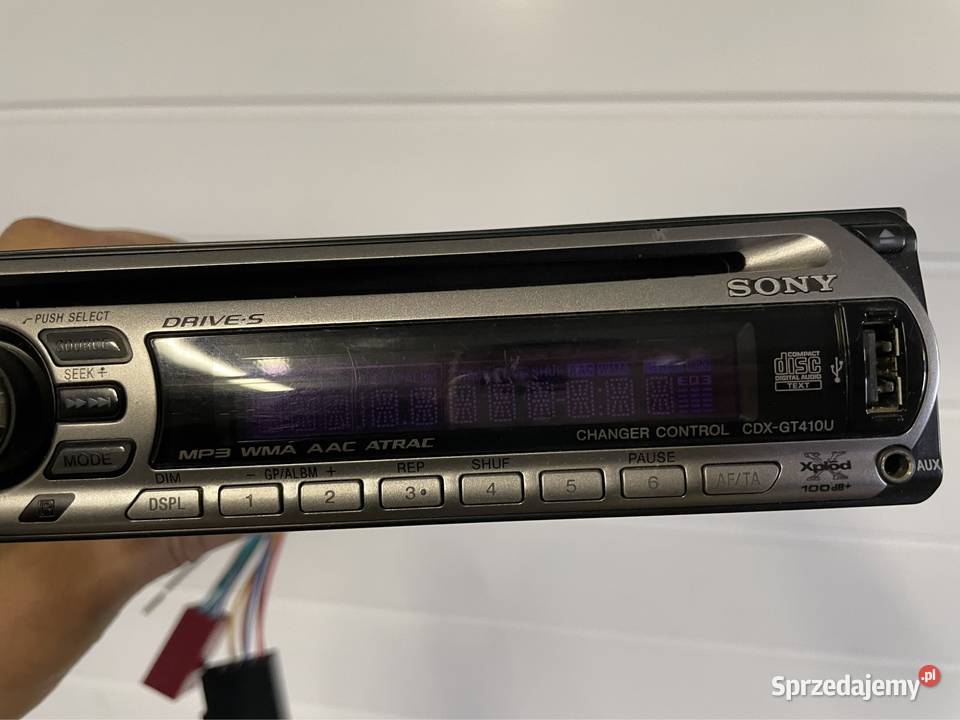 Radio Sony CDXGT410U CD mp3 USB xplod 4x50w