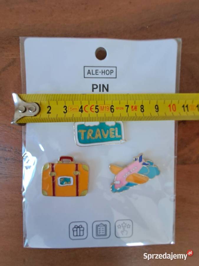 Pin Przypinka Piny Przypinki Samolot Walizka Warszawa