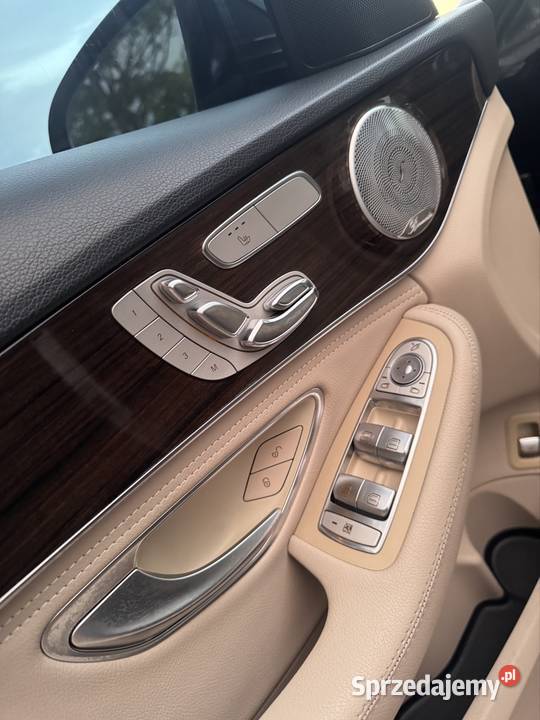 Mercedes c300 w205 4matic 20 benzyna nieuszkodzony Klasa C świętokrzyskie Starachowice