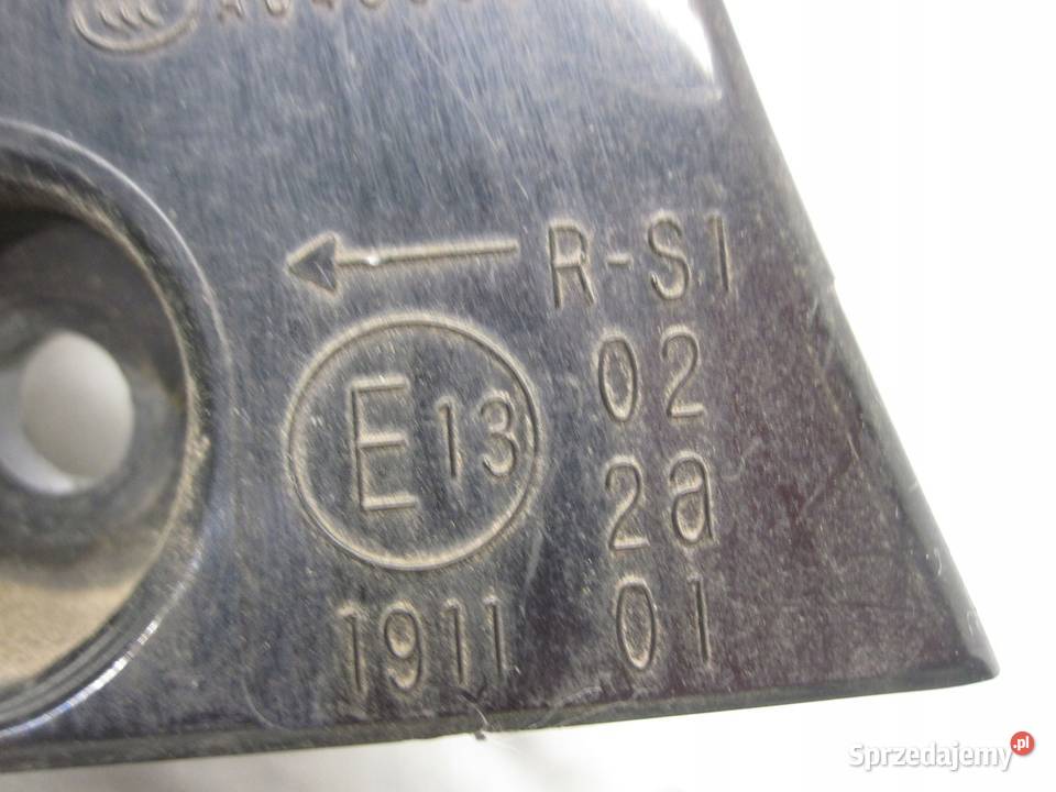 OUTLANDER LIFT II 11r lampa lewa tył 22087813 Kielce sprzedam