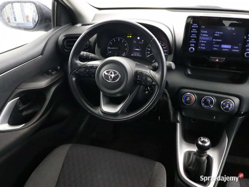 Toyota Yaris 15 VVTi pełny VAT Bielany Wrocławskie sprzedam