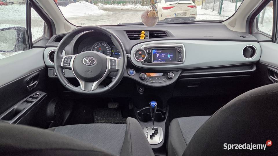 Toyota Yaris Hybryda Automat kurtyny powietrzne Gdańsk