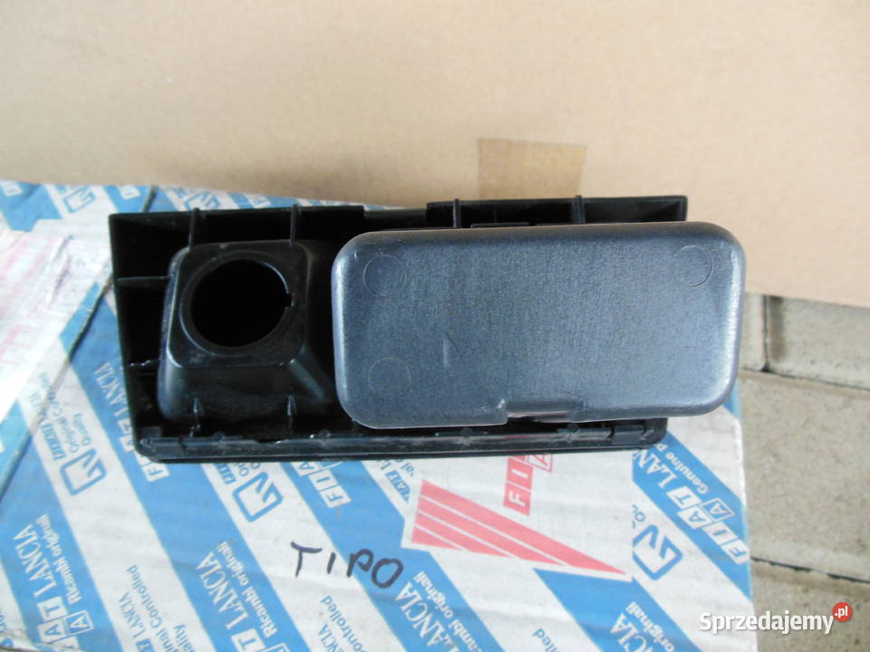 FIAT TIPO POPIELNICZKA KOD 181210580 NOWA osobowe Kozy