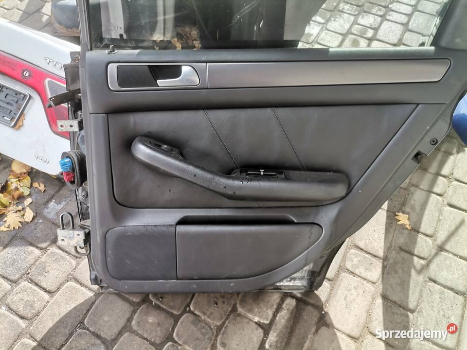 DRZWI PRAWY TYŁ AUDI A6 C5 FL KOMBI LZ9W Nowy Sącz
