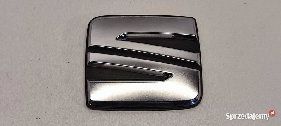 SEAT TARRACO EMBLEMAT ZNACZEK KLAPY 575853630D
