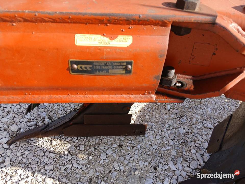 Pług obrotowy 3 kwerneland z Niemiec