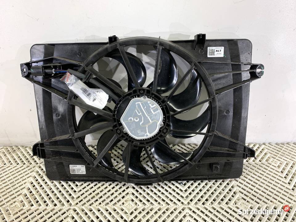 WENTYLATOR CHŁODNICY HYUNDAI KONA SX2 00 204 osobowe