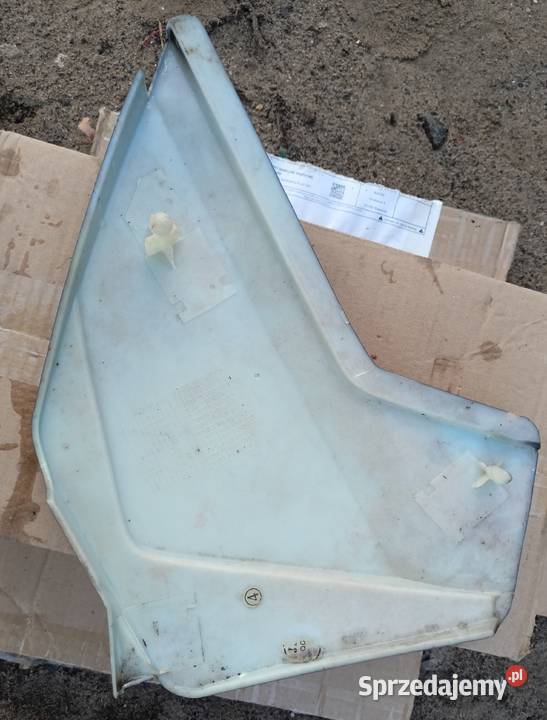 Boczny plastik lewy czterosuwowy
