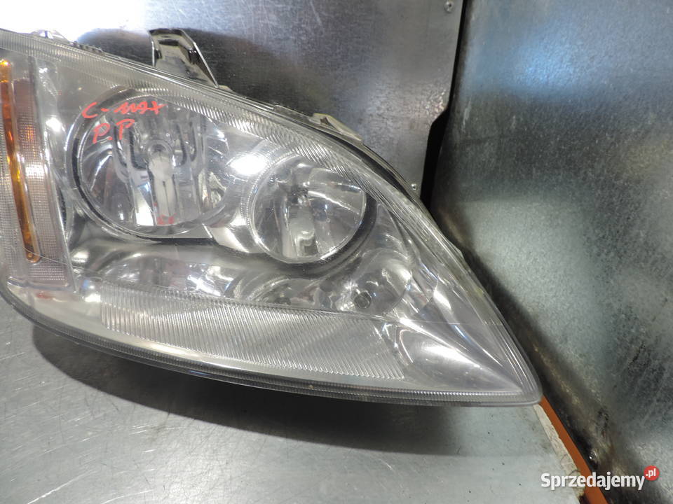 LAMPA PRZEDNIA PRAWA FORD FOCUS C 0307 EUROPA osobowe Nowy Sącz sprzedam