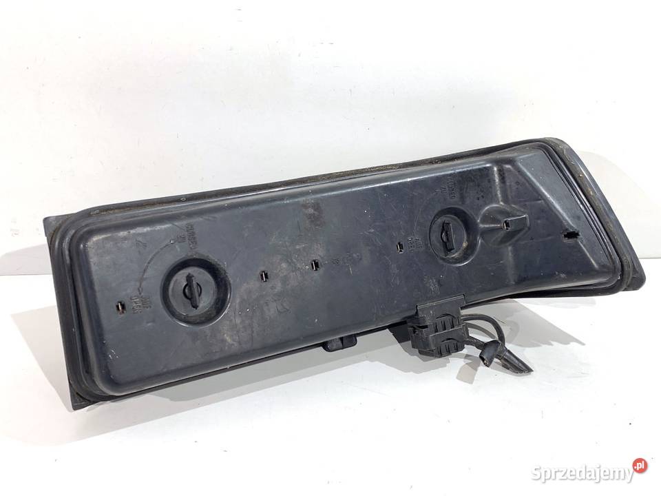 LAMPA LEWY TYŁ MERCEDES W201 SedanLimuzyna 8293