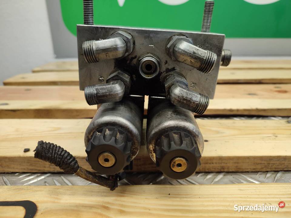 Blok hydrauliczny Merlo P 347 TOP E6090014F Wilkowo sprzedam