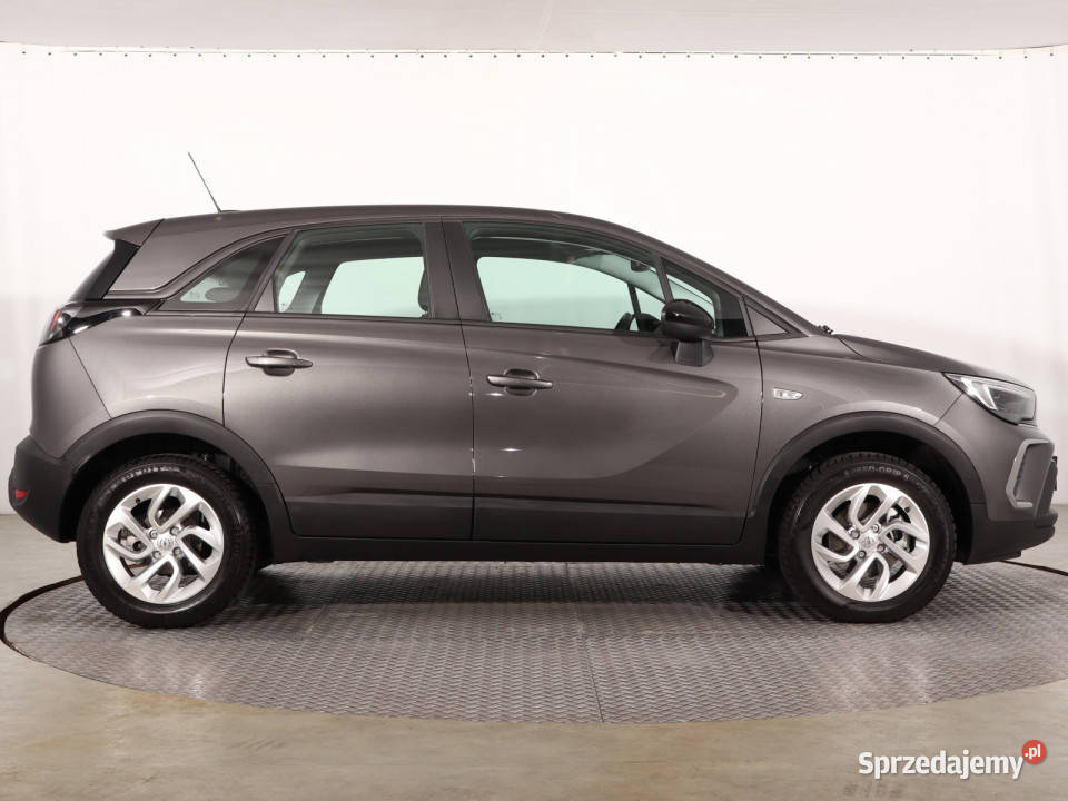 Opel Crossland 12 Turbo światła przeciwmgielne