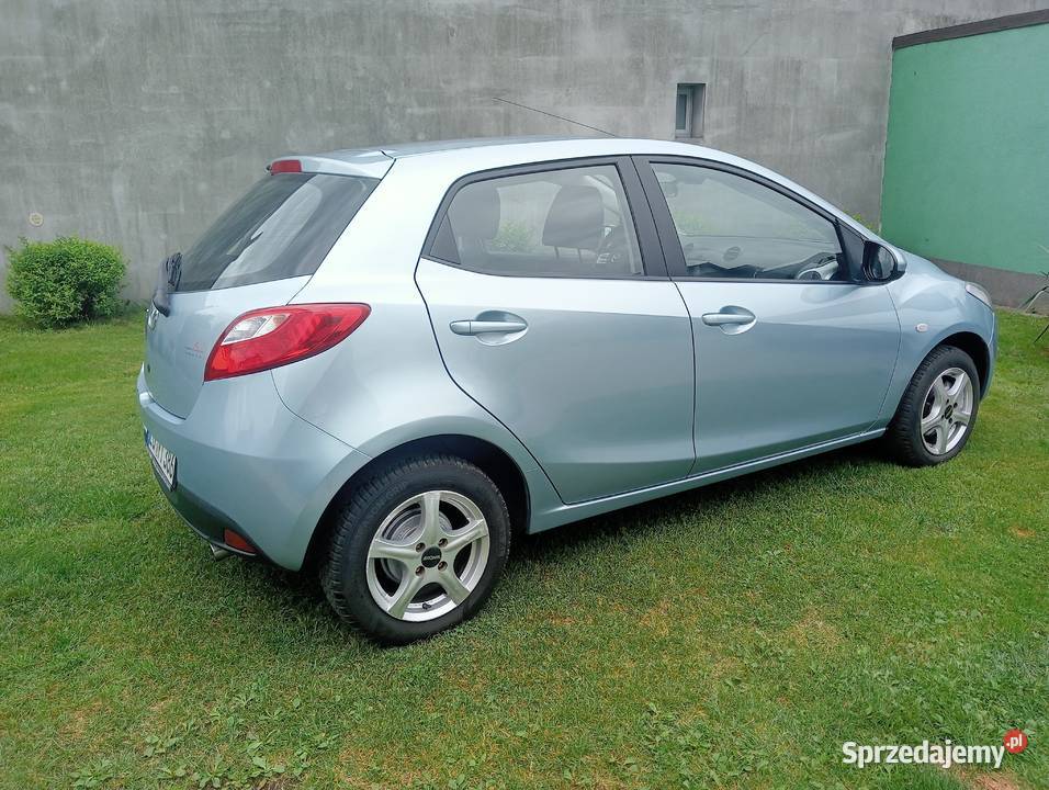 mazda 2 15 benzyna 2007r 5 drzwi 2