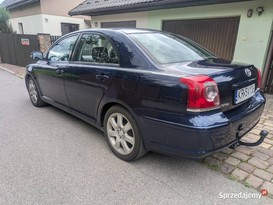 Toyota Avensis T25 benzyna 95KM Kraków sprzedam
