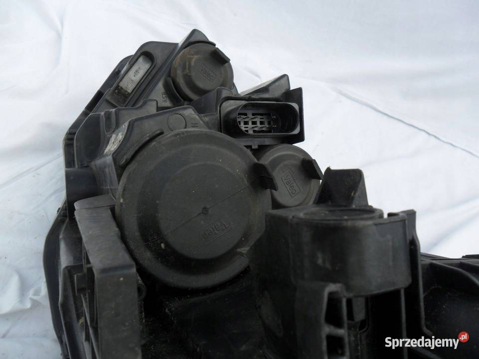 Volvo S60 V60 reflektor prawy przedni lampa osobowe Nowy Tomyśl