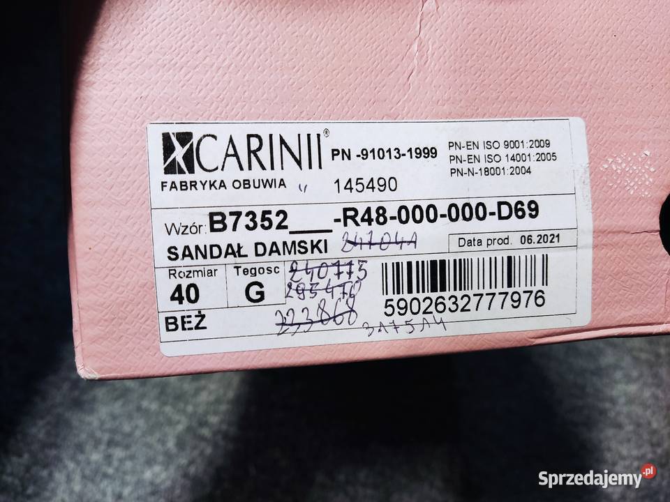 CARINII Sandały Włoszczowa