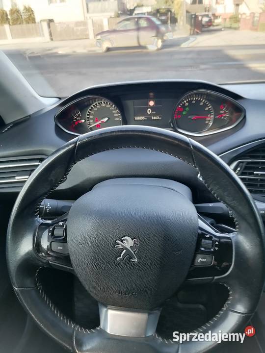 Piękny Peugeot 308 T9 Polift klimatyzacja