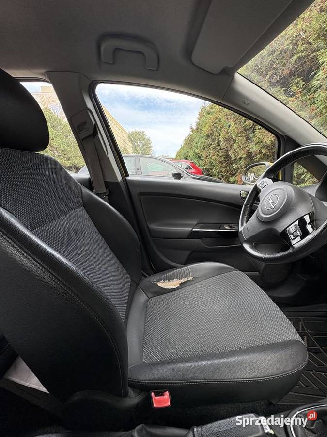 Opel Corsa D 14 90 2009 Łódź sprzedam